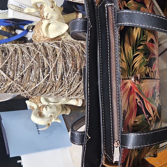 Patricia Nash Leather Rienzo Satchel in Tropical Escape EUC - Picture 10 of 15